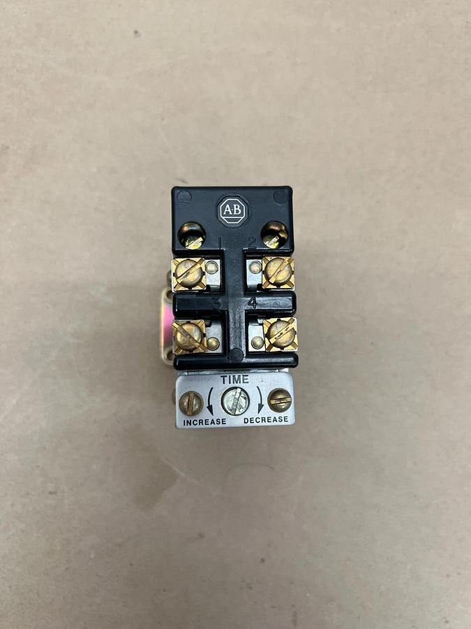 Used Allen Bradley 1496-N1 Ser. B N.O-N.C. Contact 1/20-180 Seconds