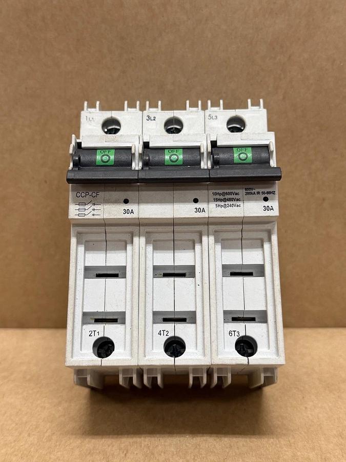 Used Cooper Bussmann CCP-3-30CF Fusible Disconnect Switch, 30A, 3-Pole
