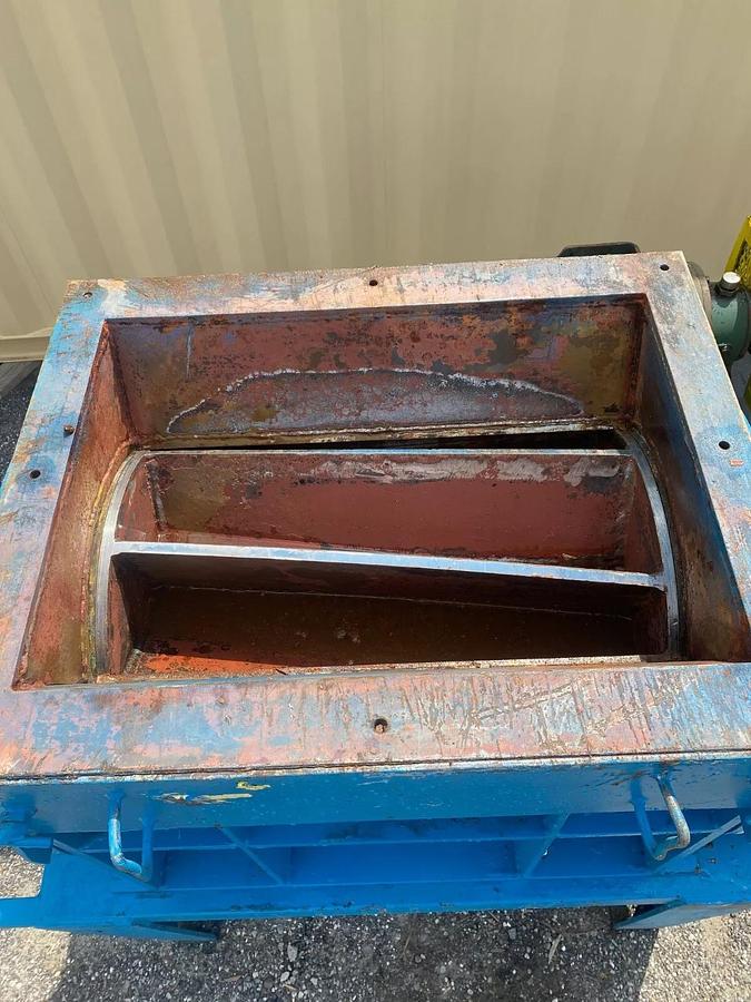 Used Rotary Airlock Feeder 25x30 5HP Toshiba Motor 1745RPM Sumitomo Gearbox