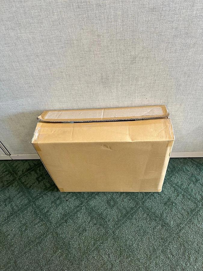 Used Canvys PC21037R Display 21.5” TFT LCD Monitor *NEW*