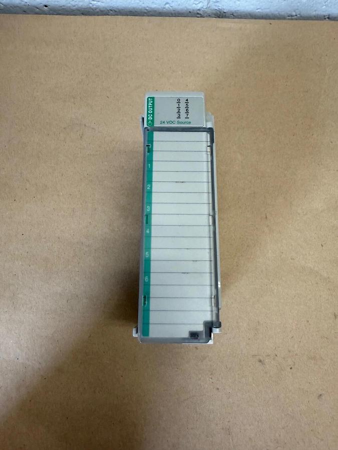 Used Allen-Bradley 1769-OB8 A Compact I/O 8 PT 20.4-26.4 VDC High Power Output Module