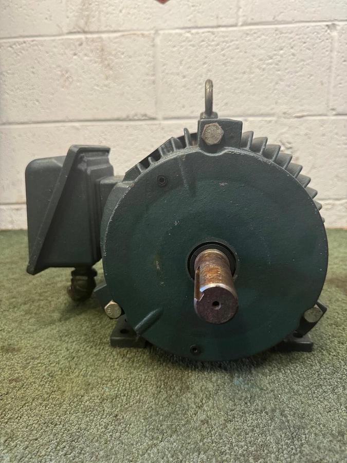 Used Toshiba 0054SDSR41A-P, 5HP Motor, 1755RPM, 230/460V, 3 Ph, 184T Fr, 60Hz