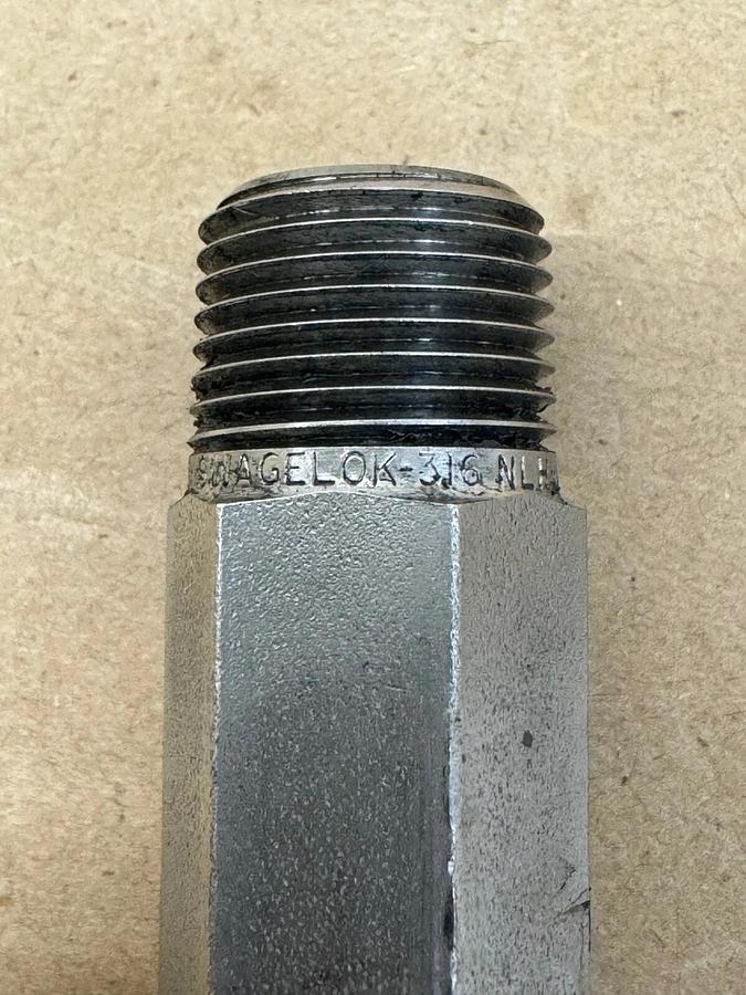 Used Swagelok 316-NLH Hex Dual Nipple Fitting, 3/8” Fitting - Lot of 4