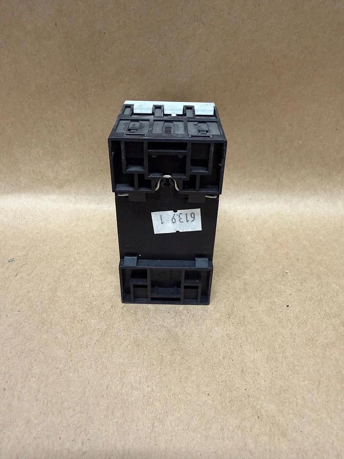 Used Siemens 3RV1011-1CA15 Motor Starter Breaker