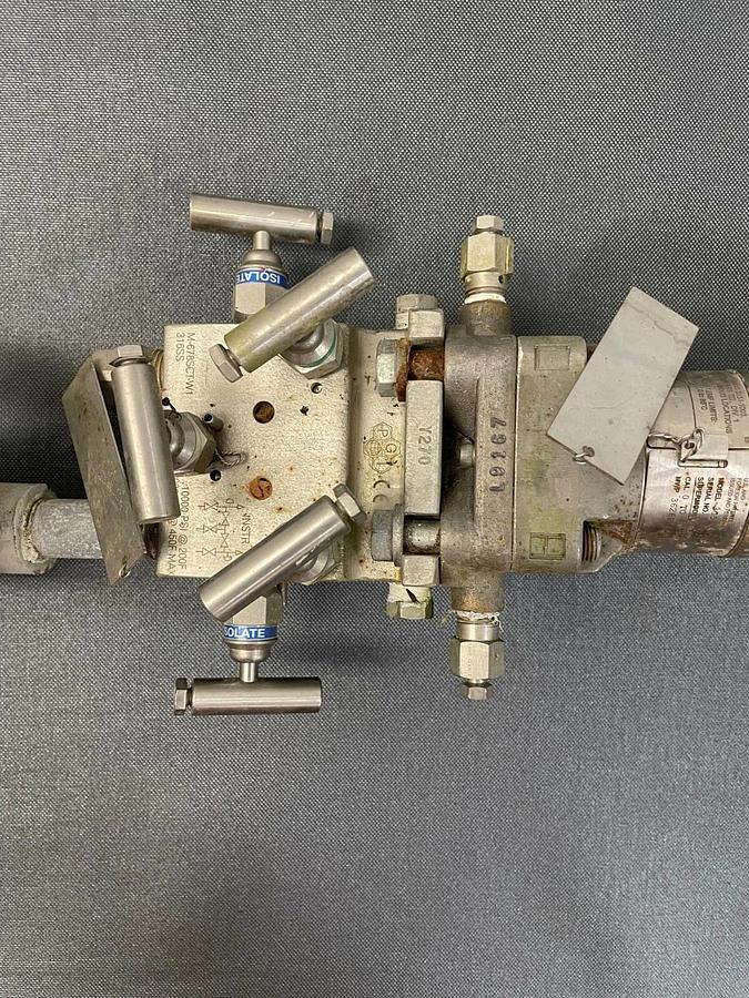 Used Rosemount 305152CDAA2E11A2AB4E5Q4Q8 Pressure Transmitter