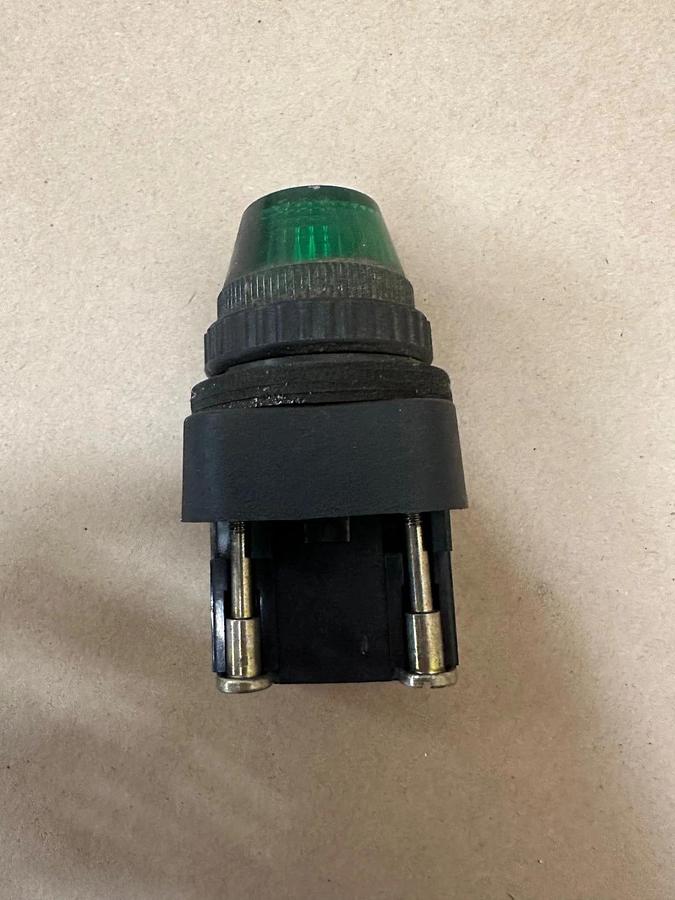 Used Allen Bradley 800H-QR10 Green Heavy Duty Pilot Light, 120V AC/DC
