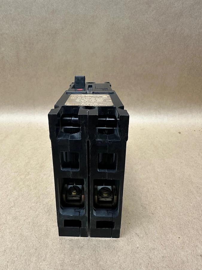 Used Gould I-T-E E42B020 20A 2 Pole Circuit Breaker