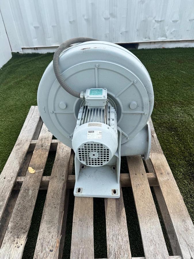 Used Ventur MPB-220T Centrifugal Fan w/ 3Hp Motor