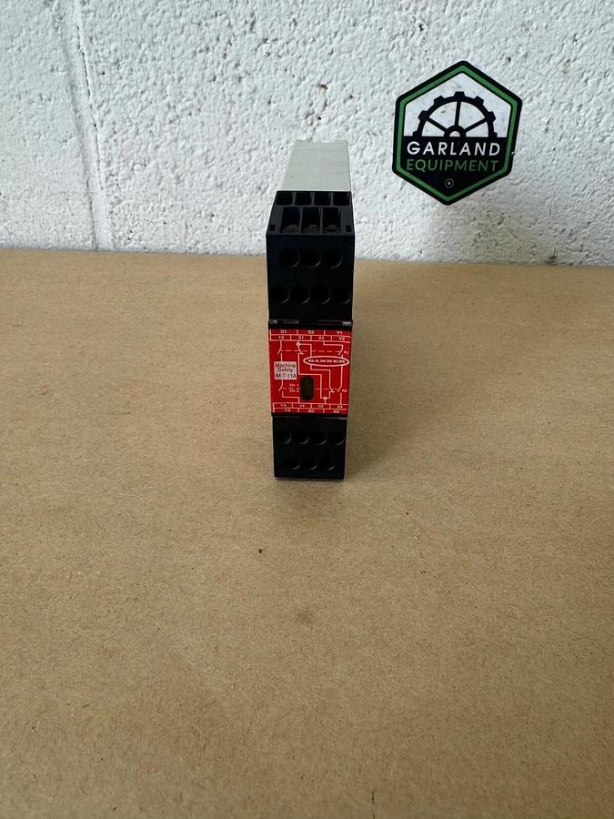 Used Banner IM-T-9A & IM-T-11A Safety Relay Interface Module