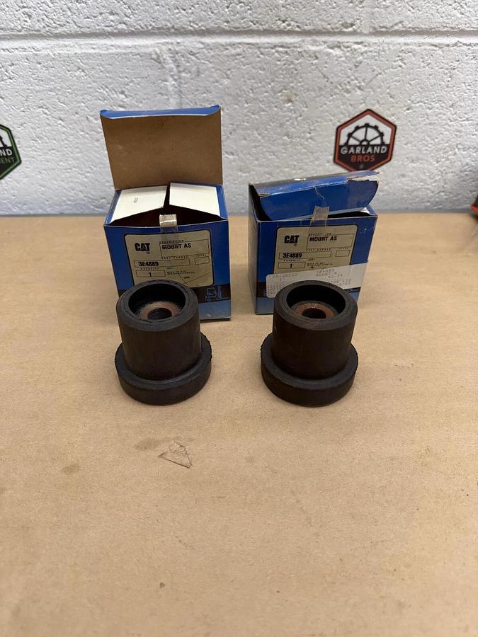 CAT 3E4889 Mount Assembly - Lot of 2