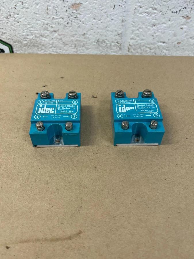 Used idec RSSD Solid State Relay 40A 24-330VAC - Lot of 2