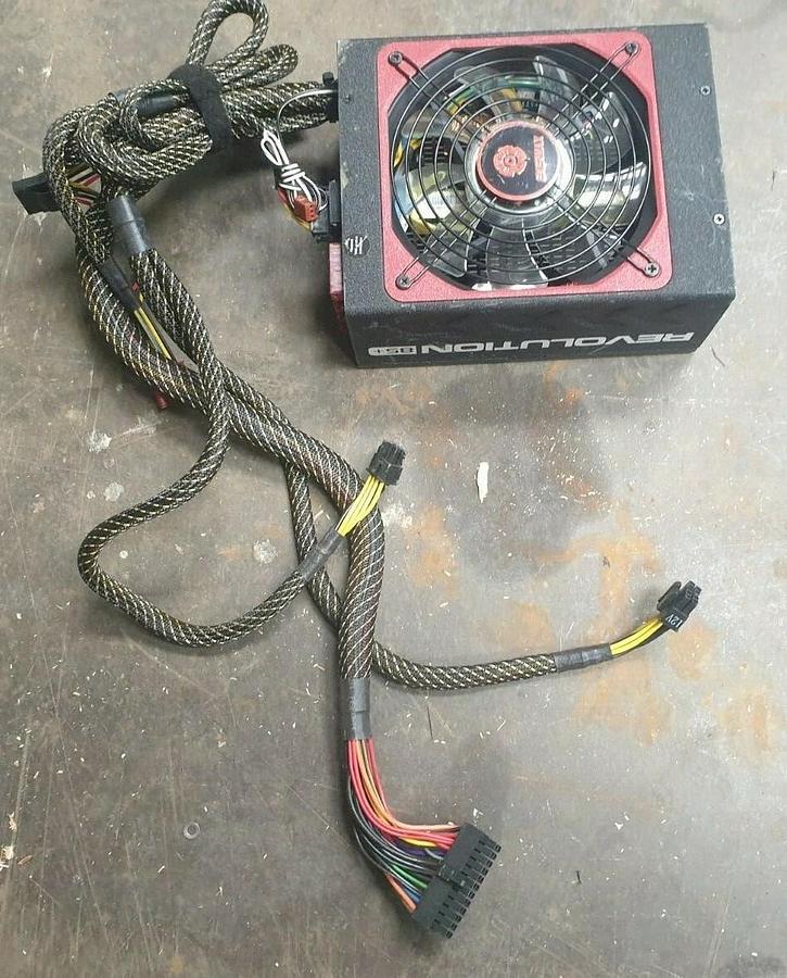 Used ENERMAX ERV1050EWT Revolution 85+ Power Supply