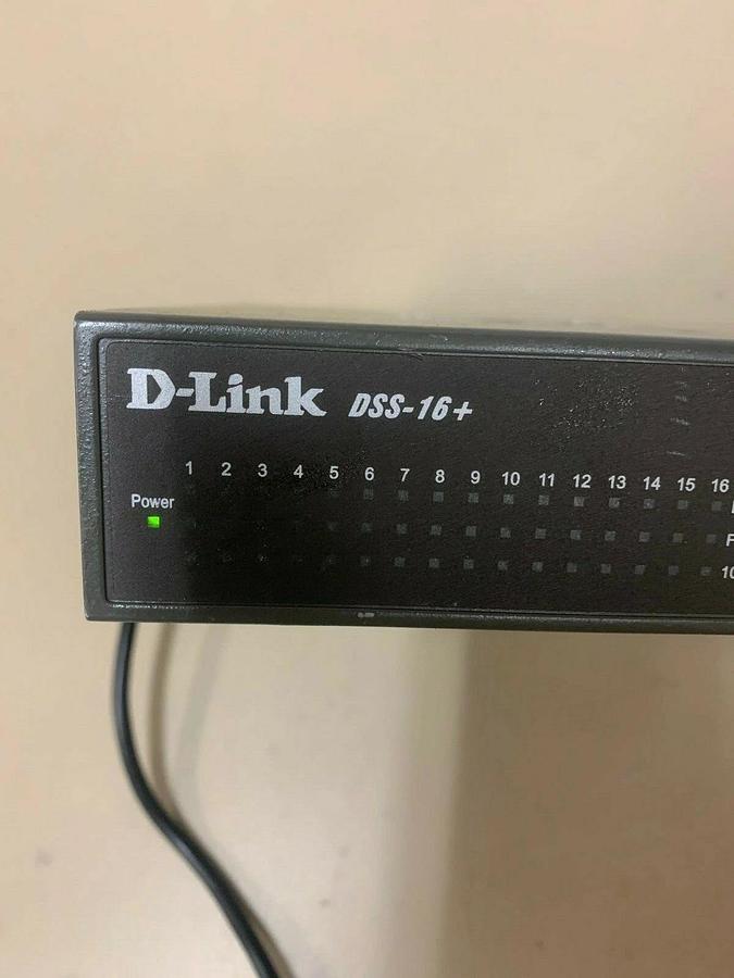 Used D-Link DSS-16+ Ethernet Switch 16 Port 10/100