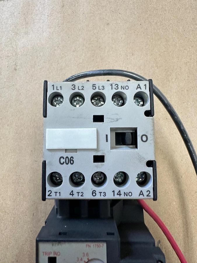 Used Advance Control Inc. 130272/C06 Contactor Coil and Relay