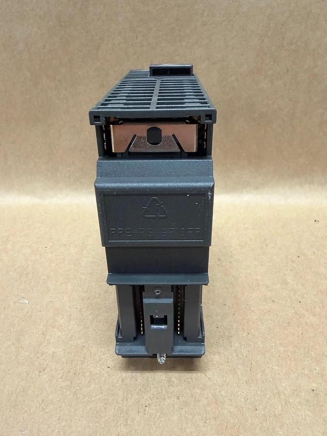 Used Siemens 332-5HB01-0AB0 SIMATIC S7 Analog Output Module