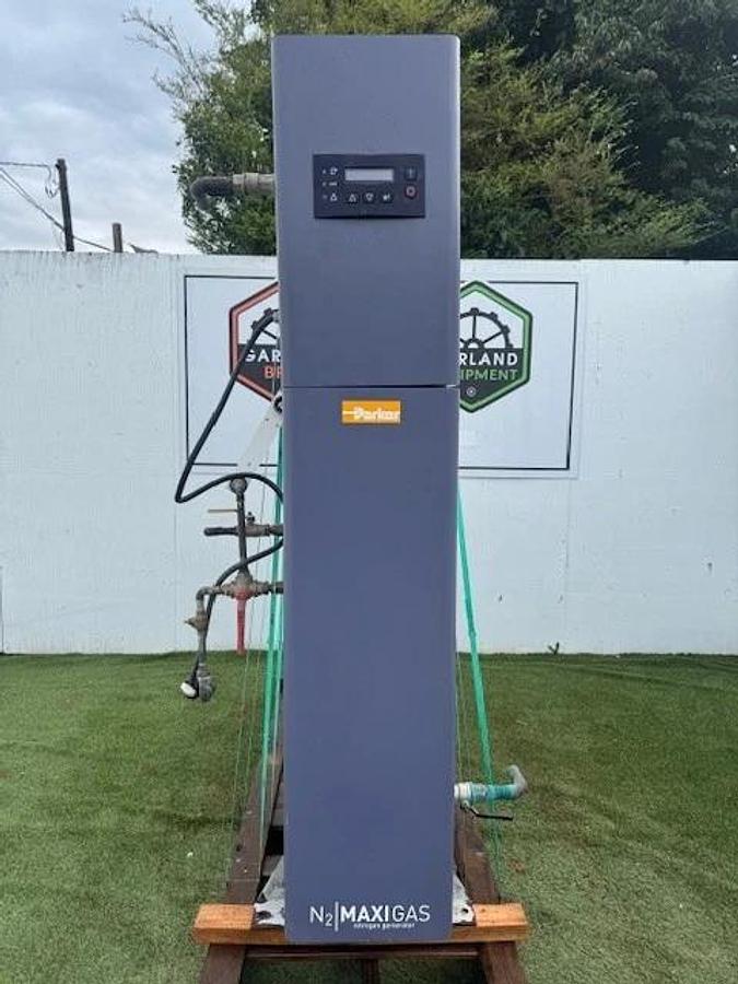 Used Parker Domnick Hunter MaxiGas120 ECBLH Nitrogen Gas Generator, Volume: 588 L