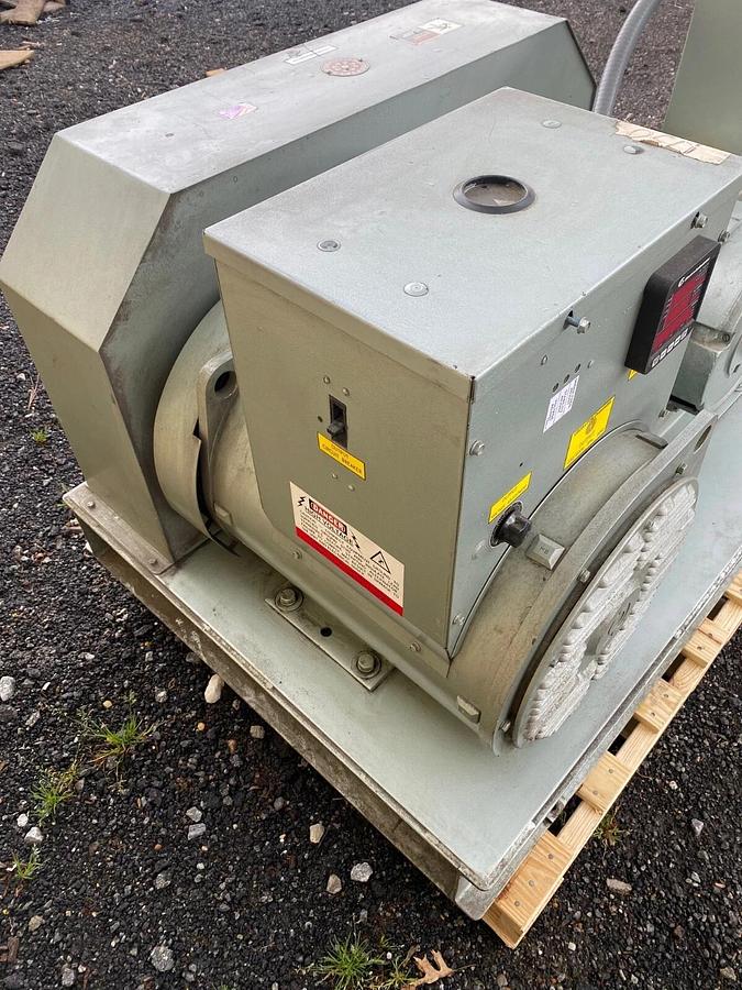 Used Georator Corporation 65W3S25-AZ10MMGK Power Frequency Converter