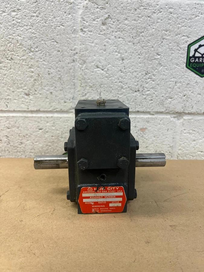 Used Hub City 181 7.5/1 Ratio Cast Iron Gearbox