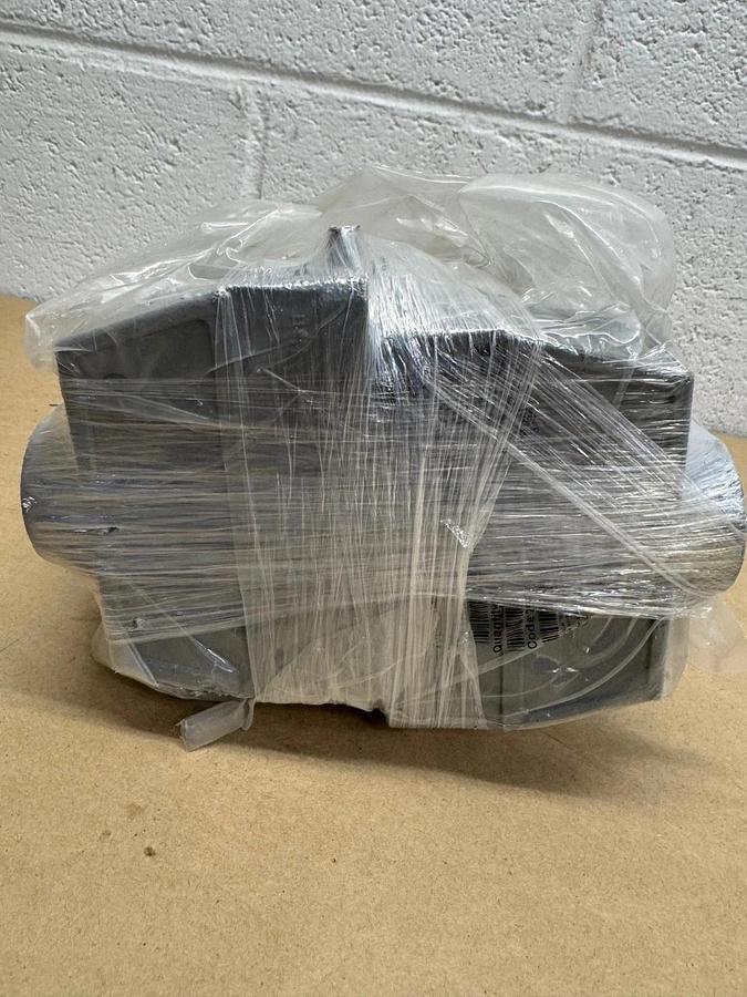 Used Harting 09300240441 Han B Hood Top Entry - Lot of 4 *NEW*