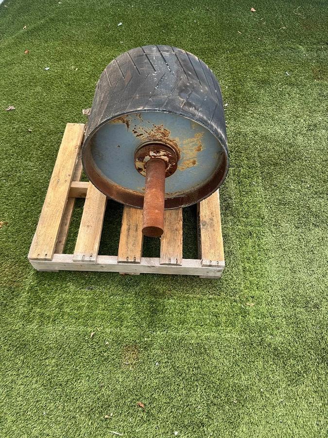 Used Industrial Conveyor Rollers 14.5”x22” Rubber Topped Conveyor Drive Roller