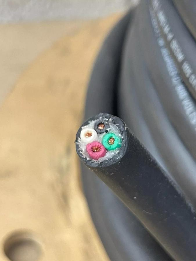 Used Southwire E46194 Water Resistant Flex Cable Cord AWG 14-4 SEOW Roughly 225' 600V