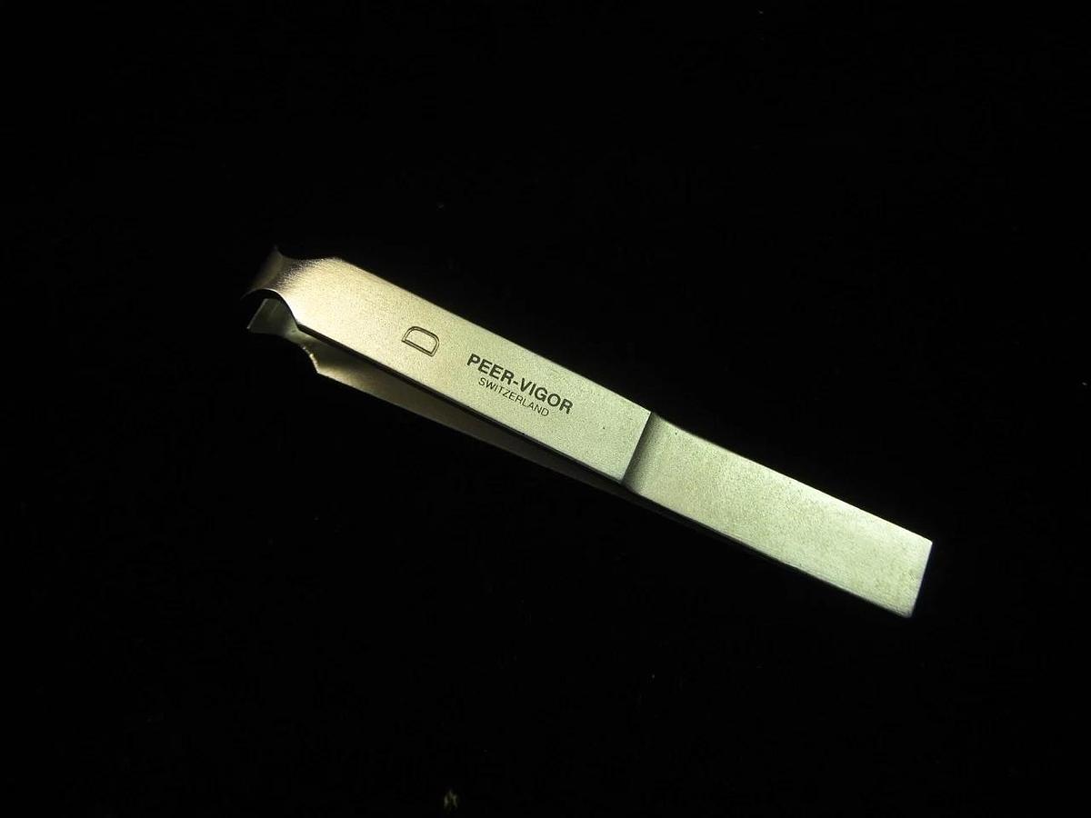 Used Peer-Vigor Boley Style Tweezers “D"