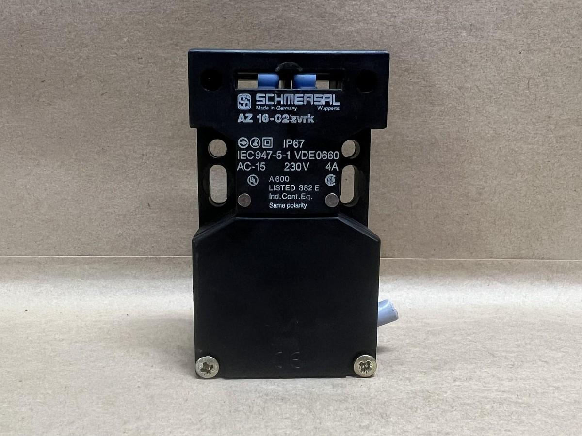 Used Schmersal AZ 16-02zvrk Safety Switch