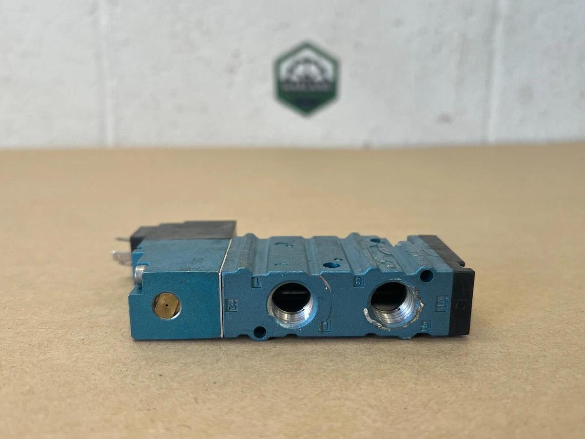 Used MAC 52A-11-B0A-DM-DFBJ-1KA Solenoid Valve