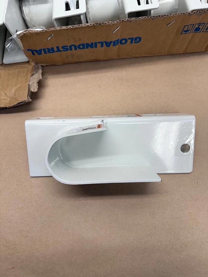 Used Global Industrial 653CP8 Axle Bracket Kit