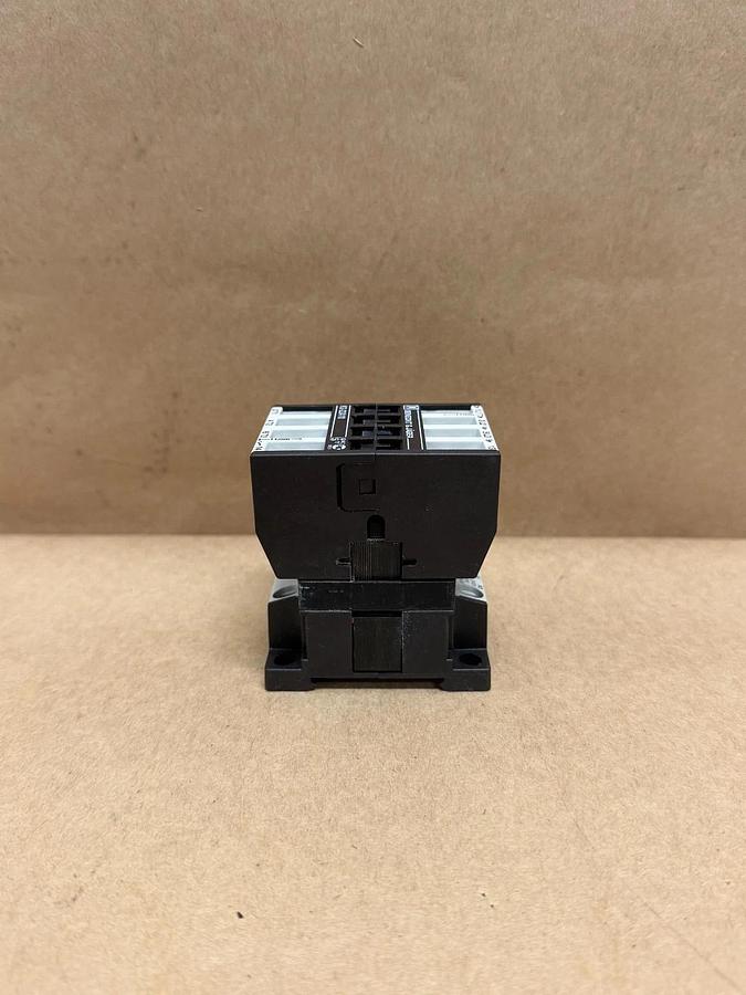 Used Benedikt & Jager K3-22A10 Contactor