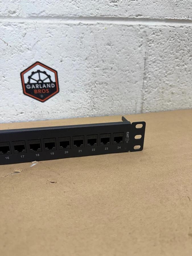 Used Belsen AX103253, 24 Port Patch Panel *NEW*