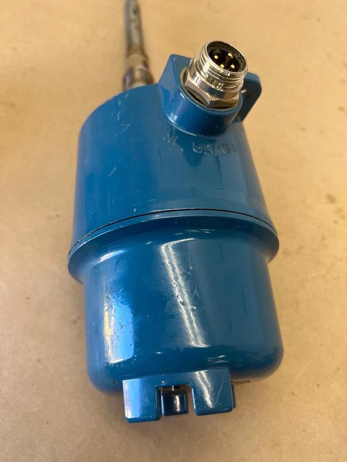 Used Ametek 285-0001-043 Level Transmitter