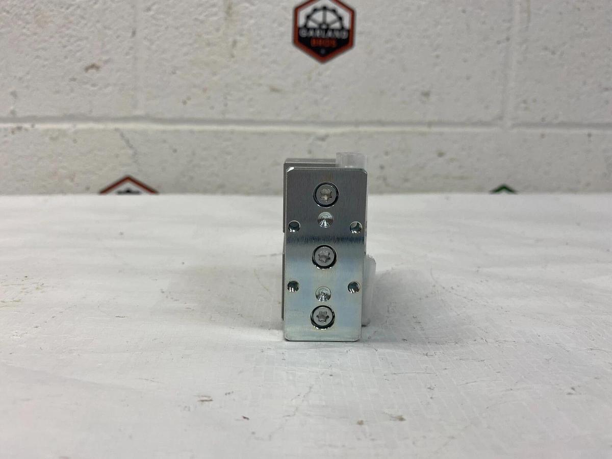 Used Festo DFM-12-20-P-A-KF 170900 N708 M2V5PF8587H