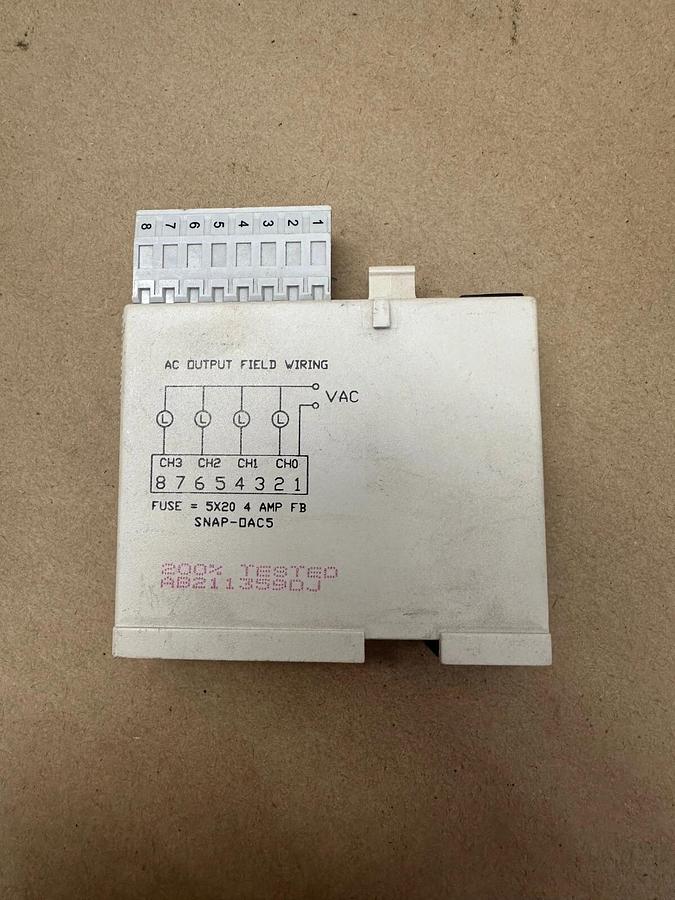 Used OPTO 22 SNAP-OAC5 4 Channel AC Output