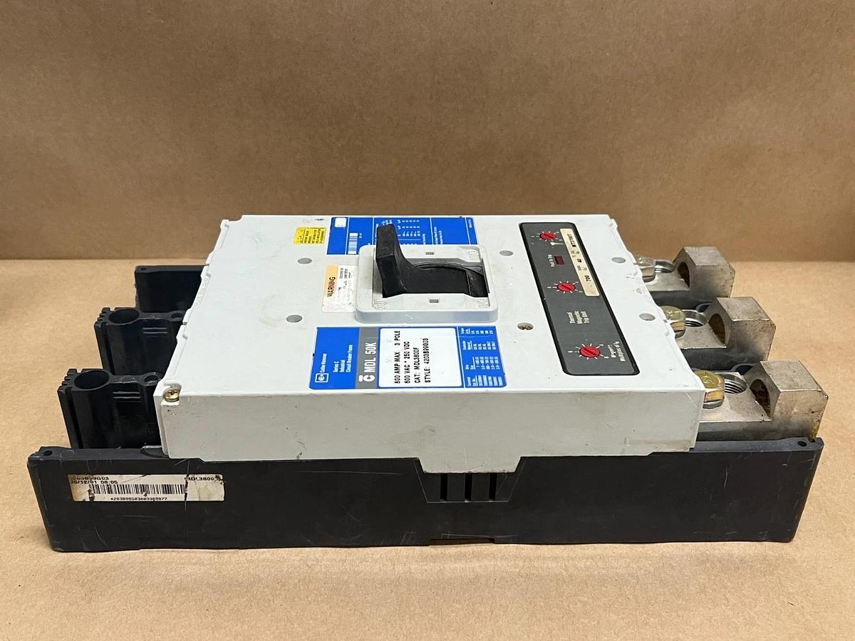 Used Cutler-Hammer MDL3800F 800A Max, 3 Pole 600VAC Ser C Industrial Circuit Breaker