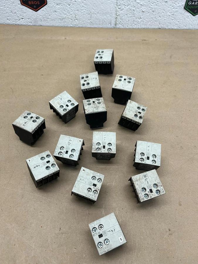 Used Eaton DIL-A-XHI20 Contact Block - Lot of 14