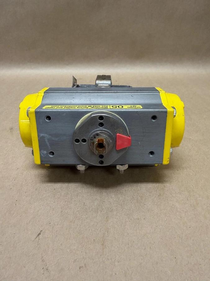 Used Apollo AS052 Pneumatic Actuator w/ CF8M Valve