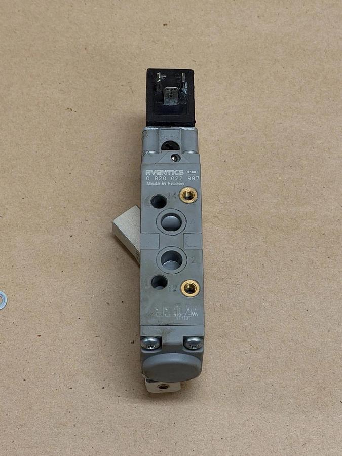 Used Aventics 0 820 022 987 Solenoid-Operated Valve