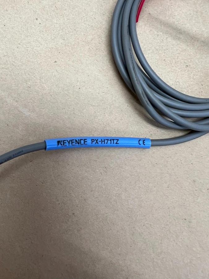 Used Keyence PX-H71TZ Sensor