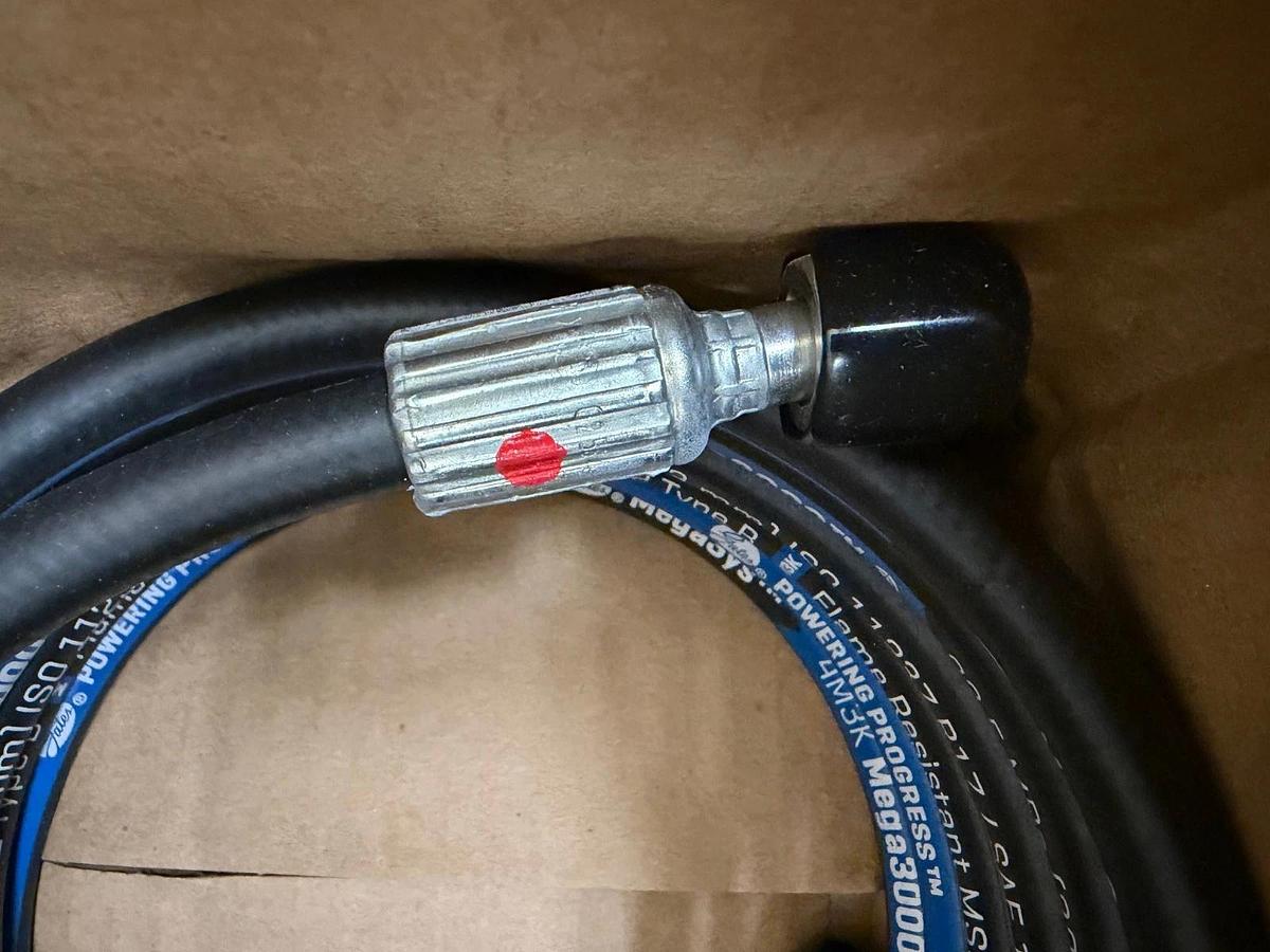 Used Oil-Air Products 4M3K-8FDLORX-8FDLORX-131 1/4” Hose Assembly *NEW*