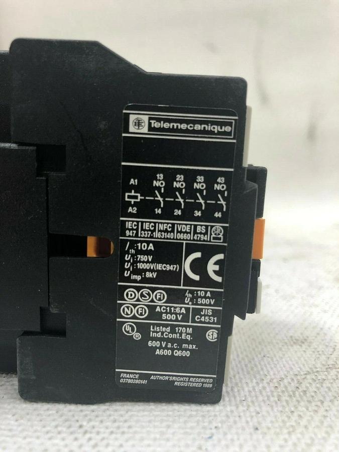 Used Telemecanique CA3DN40JD Control Relay