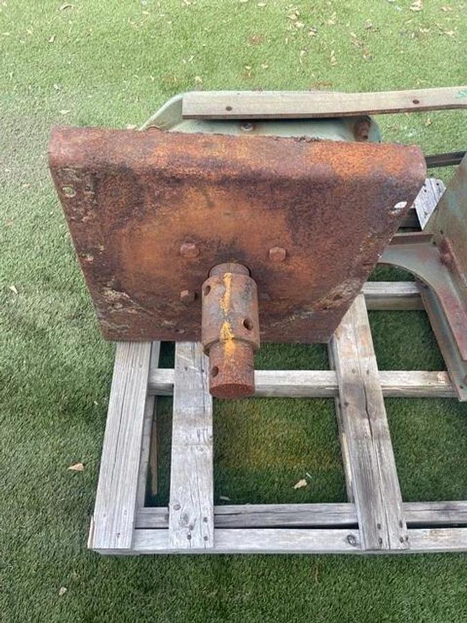 Used Dodge TA4207H09 Speed Reducer, Ratio 9.231 w/ North American Elec 15HP, 1765RPM