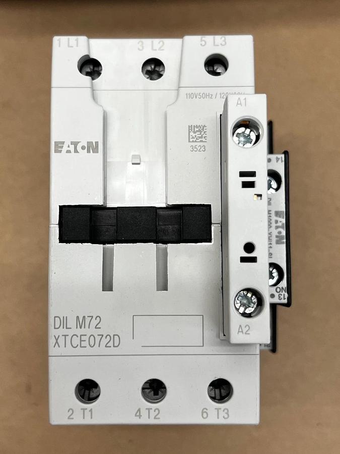 Used Eaton XTCE072DS1A IEC Contactor 110/50 120/60Hz Coil 72A *NEW*