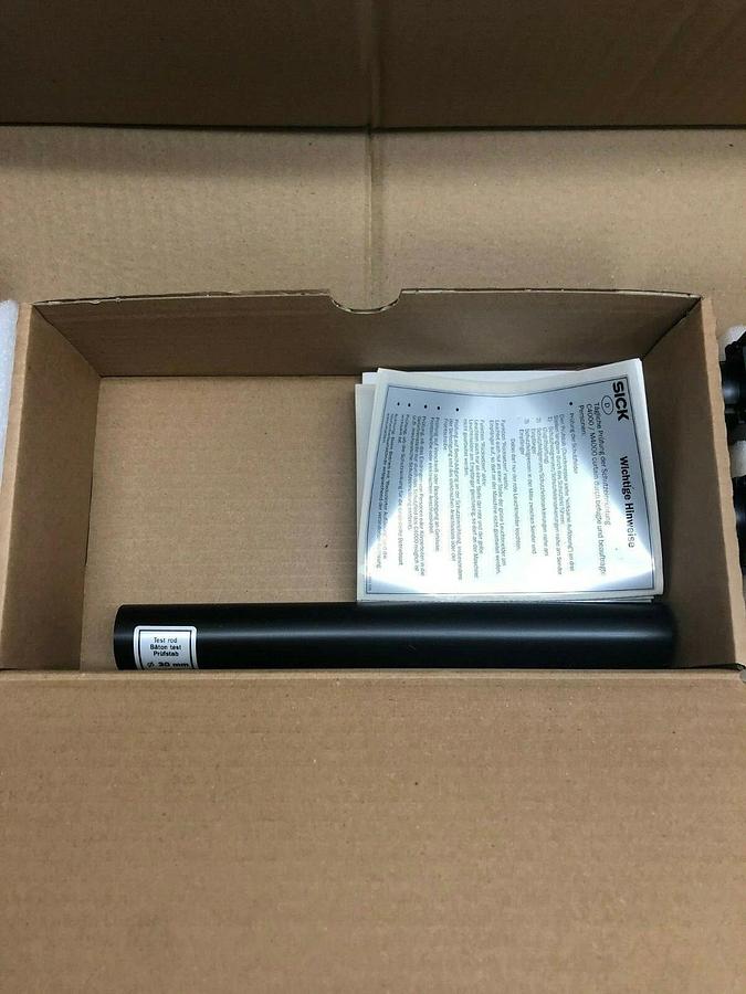 Used SICK C4000 C40S-0303AA310 (Sender) C40E-0303AN310 (Receiver)
