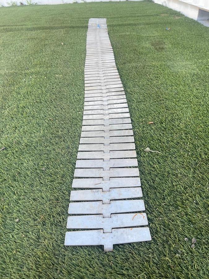 Used Rexnord SS881 BC82 Stainless Steel Side Flexing Tabletop Chain L:102", W:7.5"