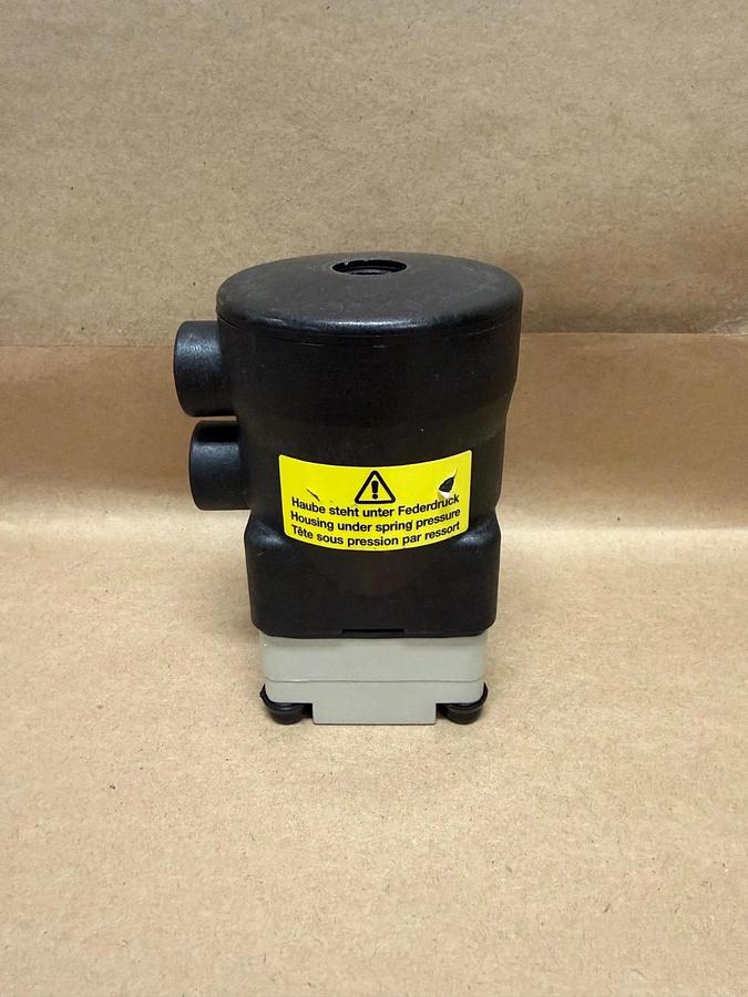 Used GEMU 630 12D 1 52911/N 0101 Pneumatic Diaphragm Valve, 6 Bar Pressure, DN12