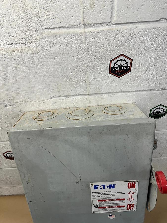 Used Eaton DH364NGK Heavy Duty Safety Switch 200A, 600VAC
