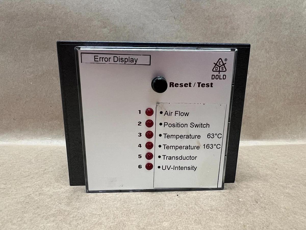 Used Dold Error Display Module w/ Phoenix Contact CM 35.102/125 Power Supply