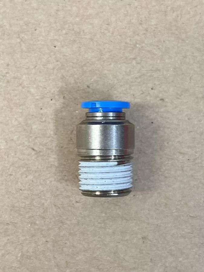 Used Festo Push to Connect Fitting (12 pc.) Male 9/16” NPT - Lot of 12