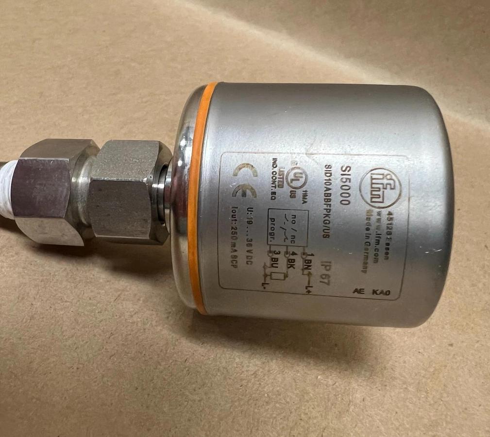 Used IFM S15000 Flow Monitor